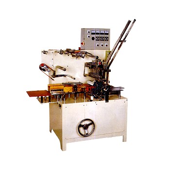 AUTOMATIC CELLOPHANE PACKING MACHINE