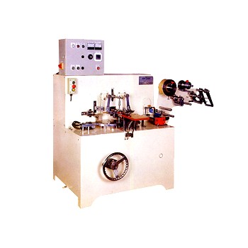 AUTOMATIC UNUSUAL SHAPE CANDY PACKING MACHINE